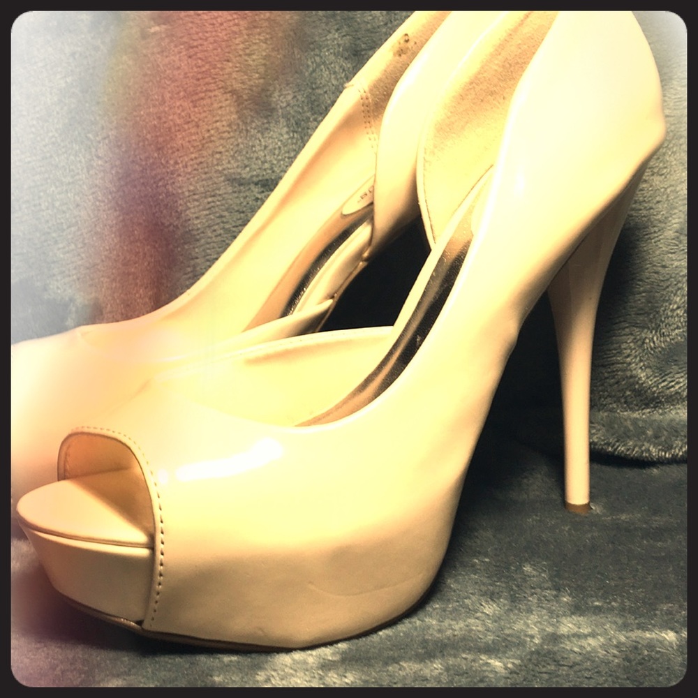 JustFab Cream Peep Toe Platform Heels